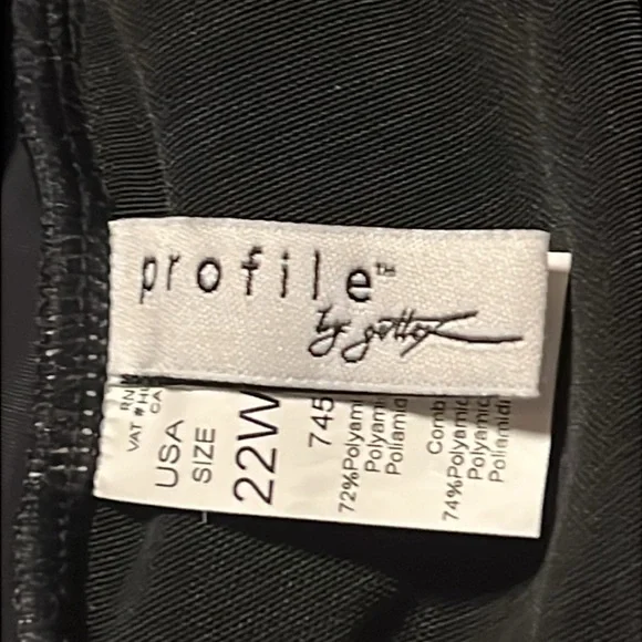 Profile by Gottex Black/White One Piece Swimdress Size 22W